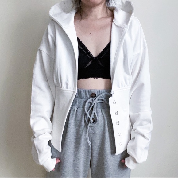 SmilingBear Jackets & Blazers - 🟥NWT Crop clasp/hook Sweatshirt hoodie in white
